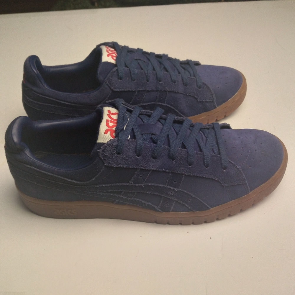 Asics men low top blue suede gel sole skate shoes size 9.5